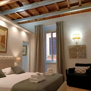 Apartment Fontana Di Trevi - In, Rome